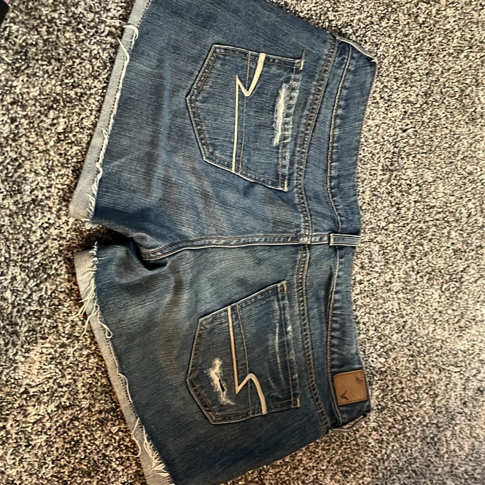 American eagle Jean shorts - Picture 2 of 3